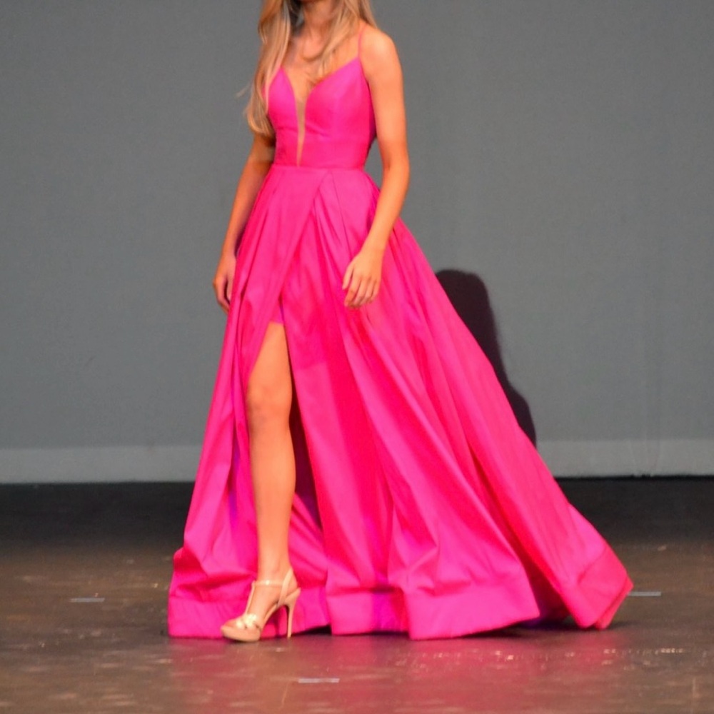 Evening gown, full skirt and mini underskirt